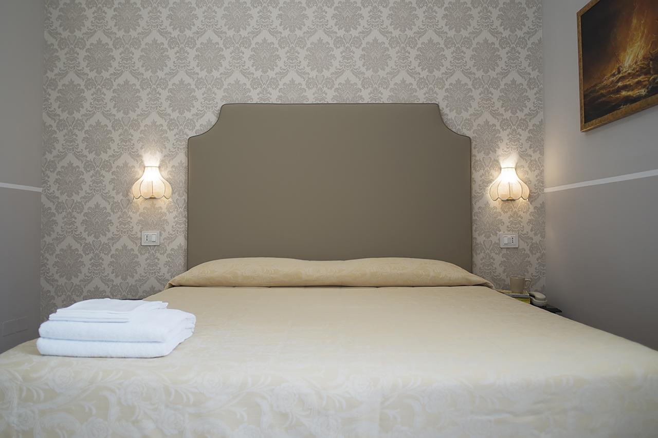 Hotel Navy Livourne