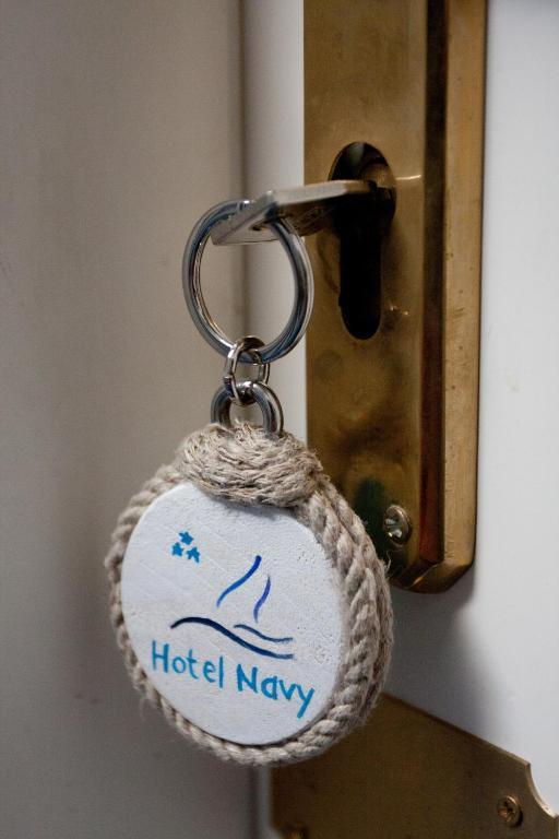 Navy 3*