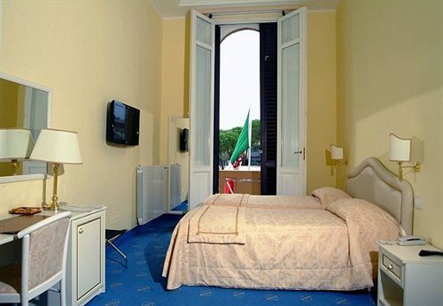 Navy Hotel 3*